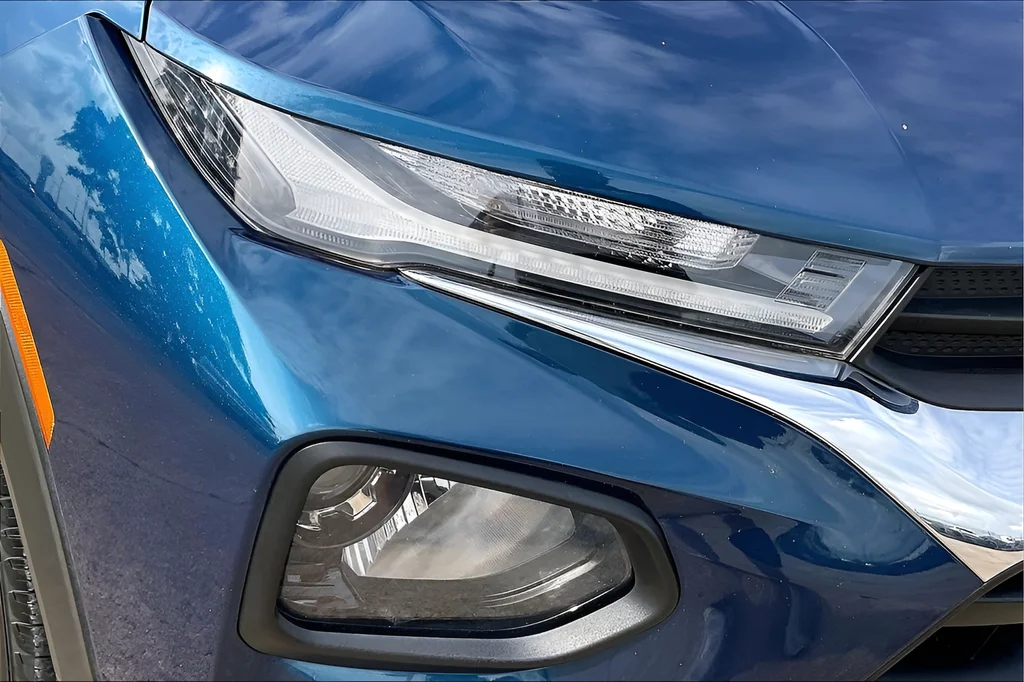 Used 2021 Blue Chevrolet LT image 28