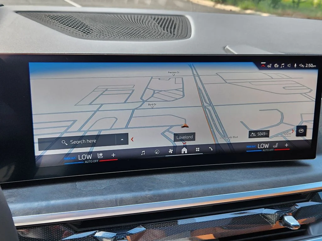 New 2026 Manhattan Green Metallic BMW xDrive40i image 13