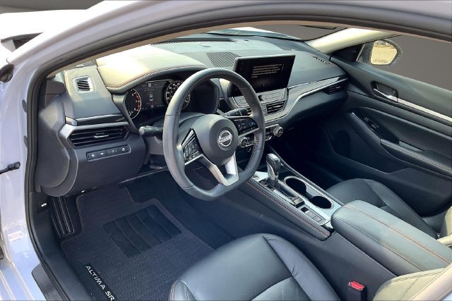 Used 2024 Gray Nissan 2.0 SR image 12