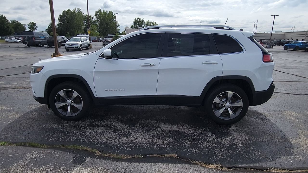 Used 2019 White Jeep Limited image 5