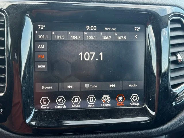 Certified Used 2019 Gray Jeep Limited image 28