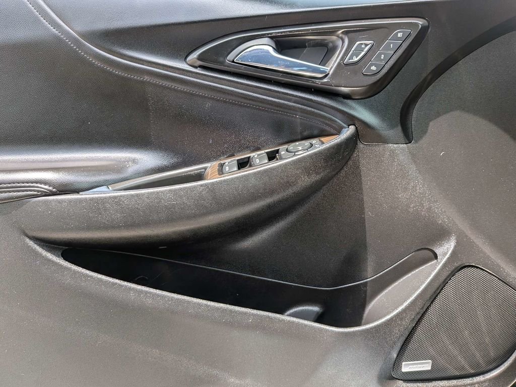 Used 2017 Gray Chevrolet Premier image 27