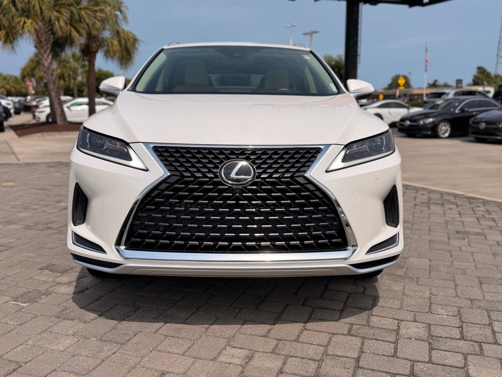 Used 2021 White Pearl Lexus 350L image 6