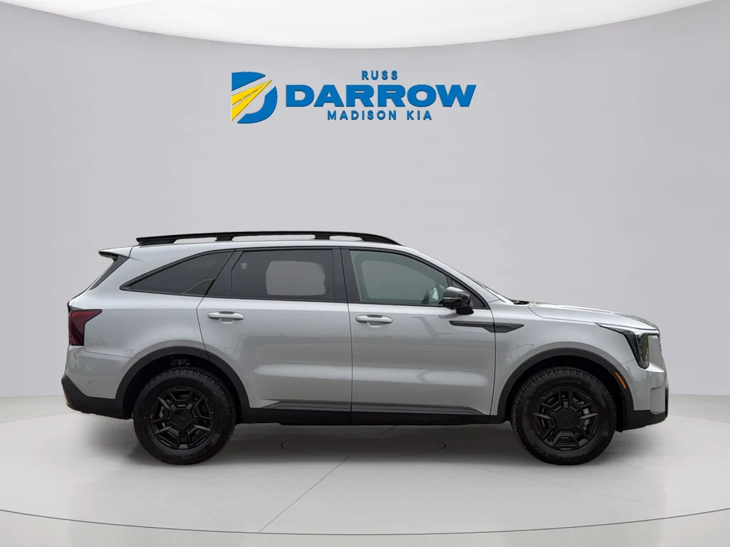 Used 2026 Wolf Gray Kia X-Pro SX Prestige image 6