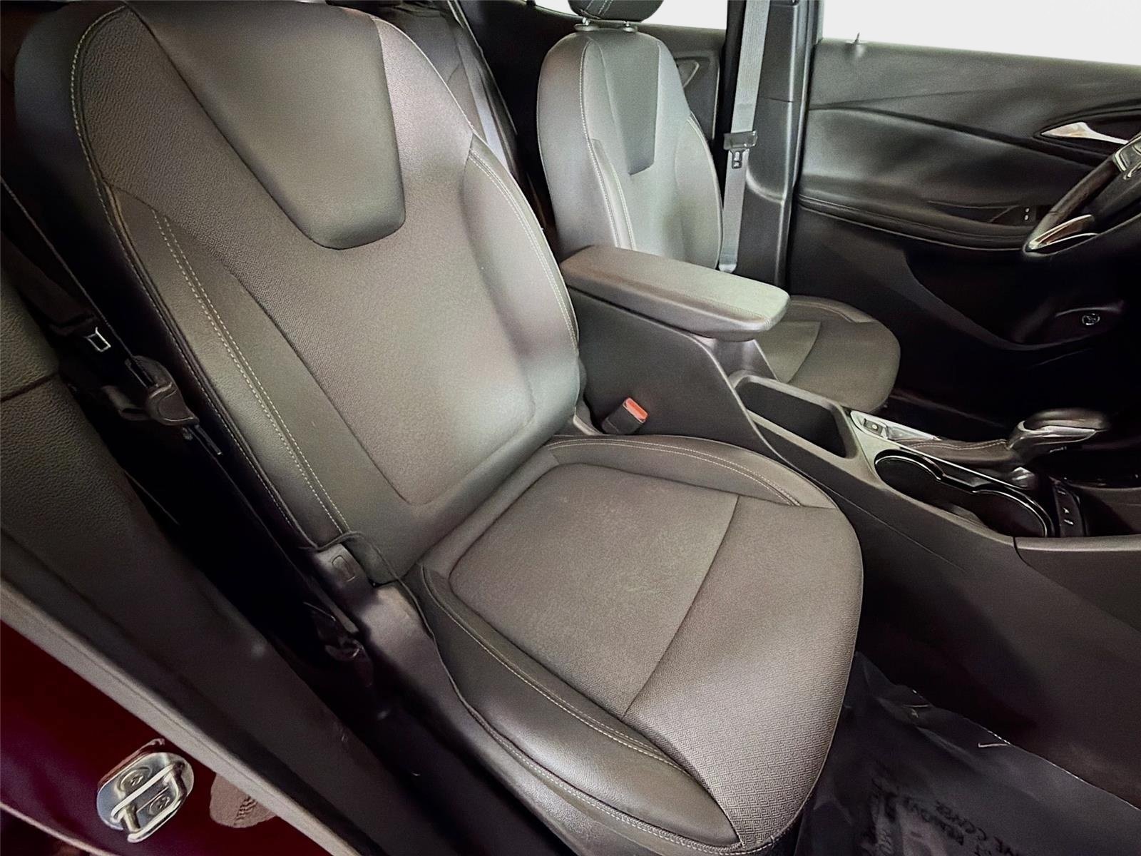 Used 2023 Cinnabar Metallic Buick Select image 26