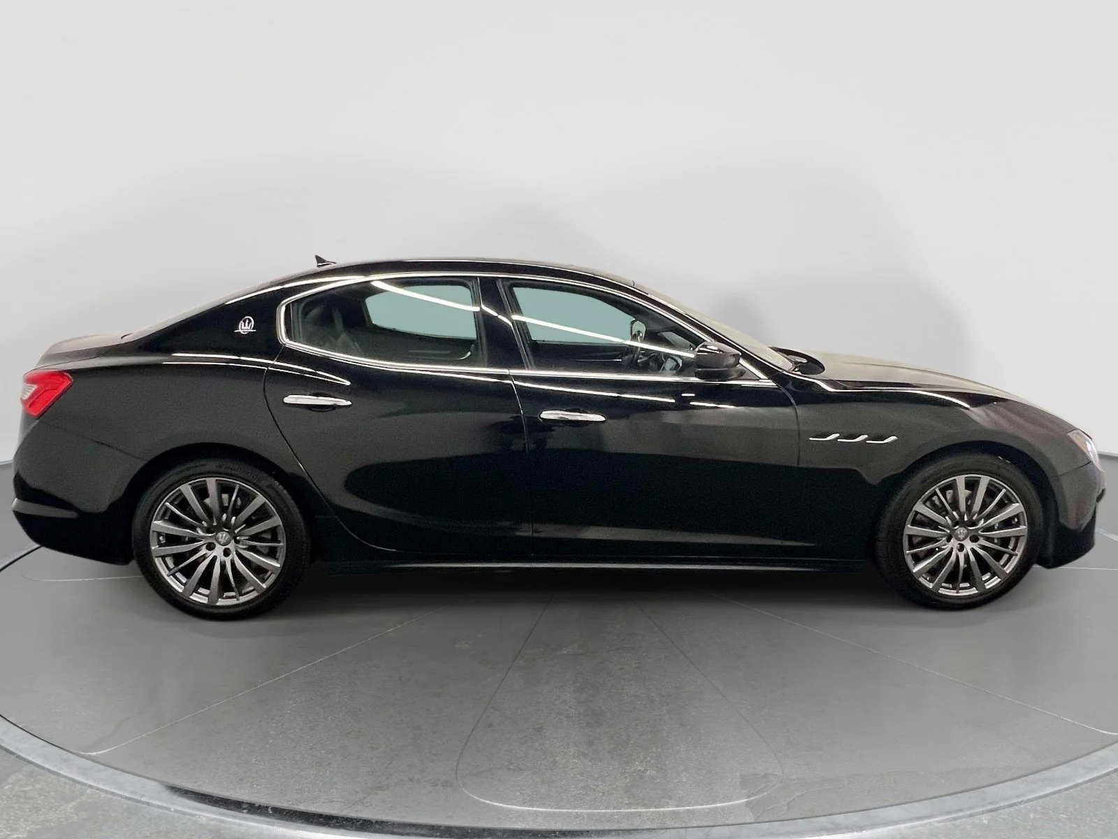Used 2018 Black Maserati S Q4 image 6