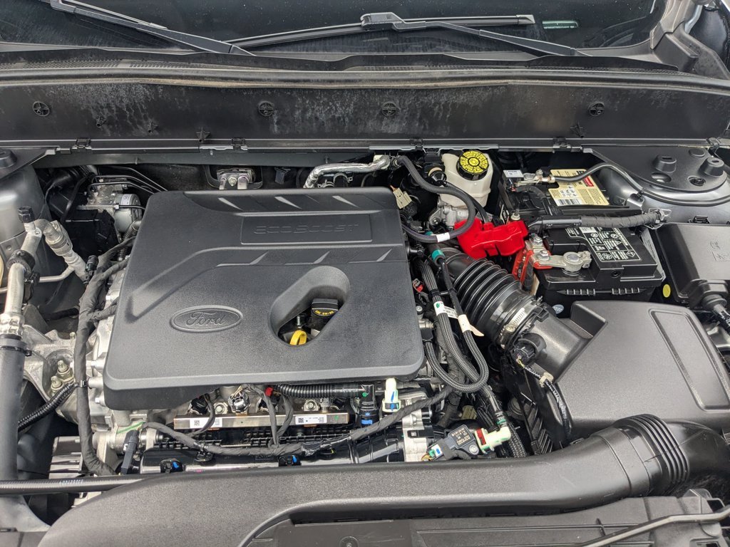 Used 2021  Ford Base image 29