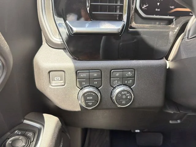 New 2026 Summit White GMC Elevation image 28