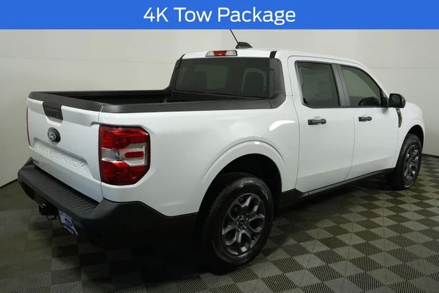 New 2026 Oxford White Ford XLT image 3