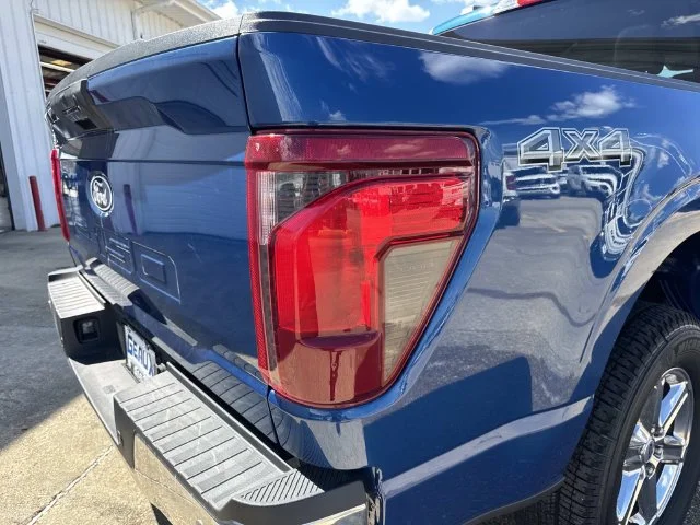 Used 2024 Blue Ford XLT image 22