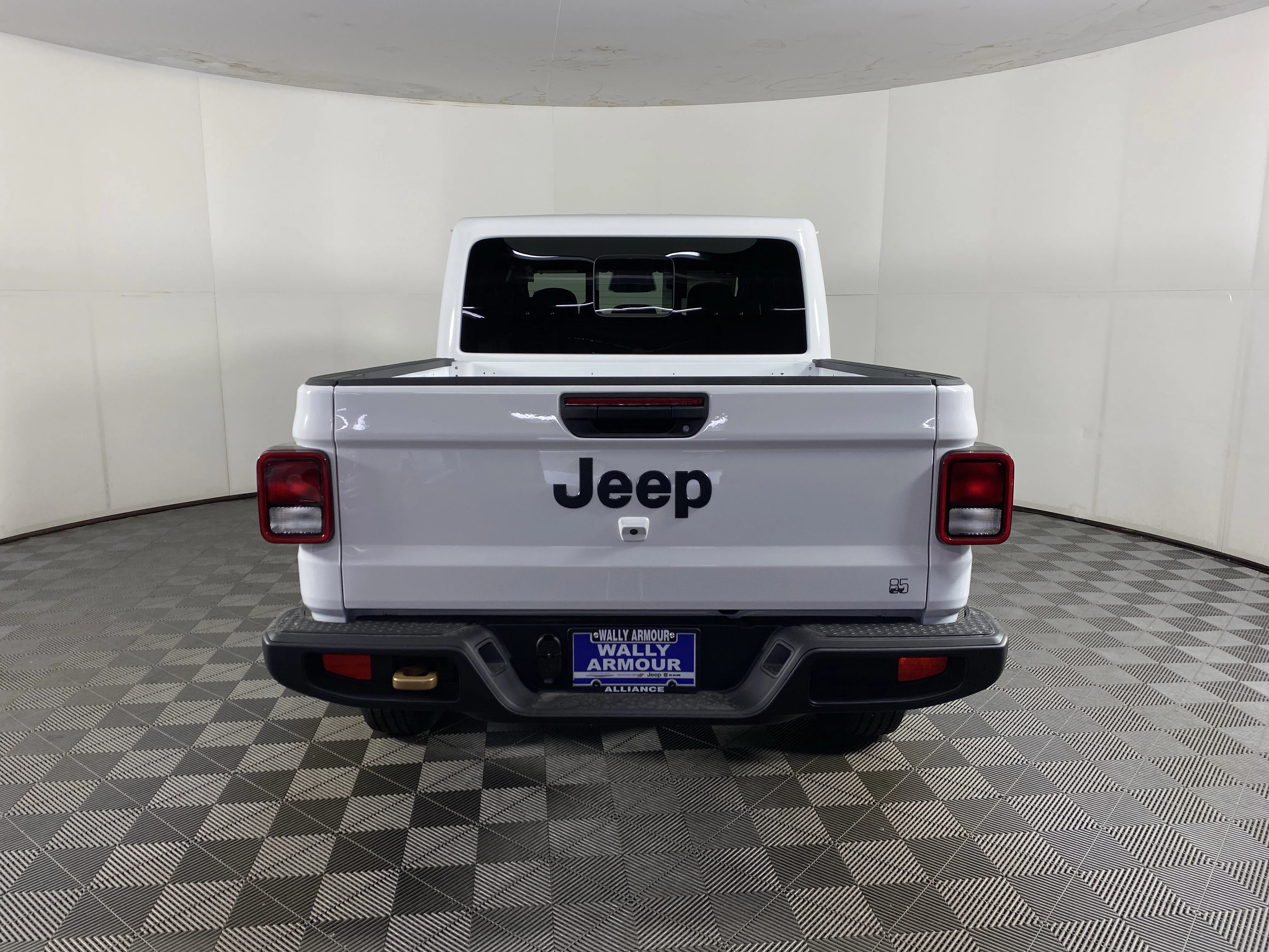 New 2026 Bright White Clear-Coat Exterior Paint Jeep 85th Anniversary Edition image 8