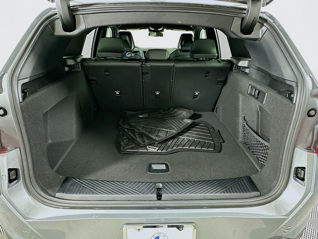 Used 2025 Skyscraper Grey Metallic BMW 30 xDrive image 25