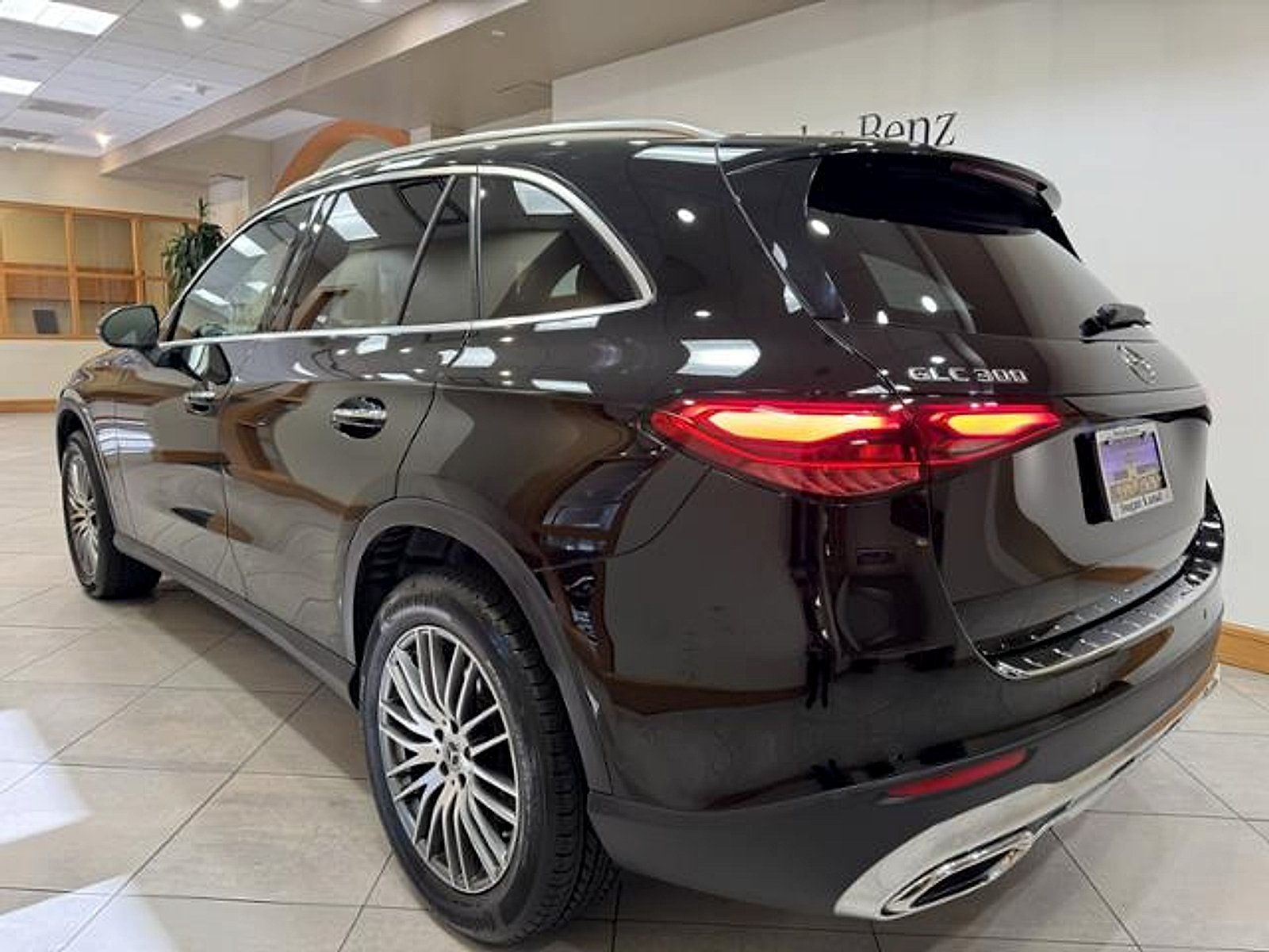 Certified Used 2025 Black Mercedes-Benz SUV image 3
