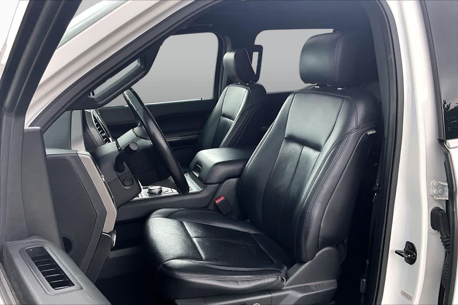Used 2019 Oxford White Ford XLT image 8
