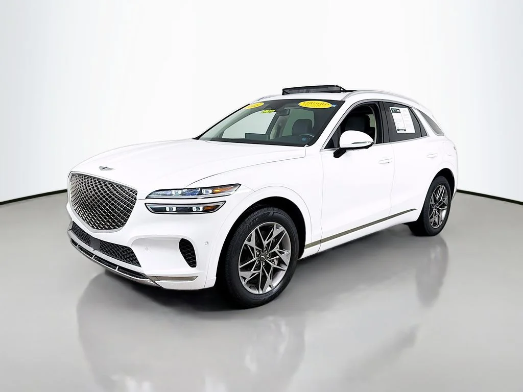 Used 2023 Alta White Genesis 2.5T Advanced image 3
