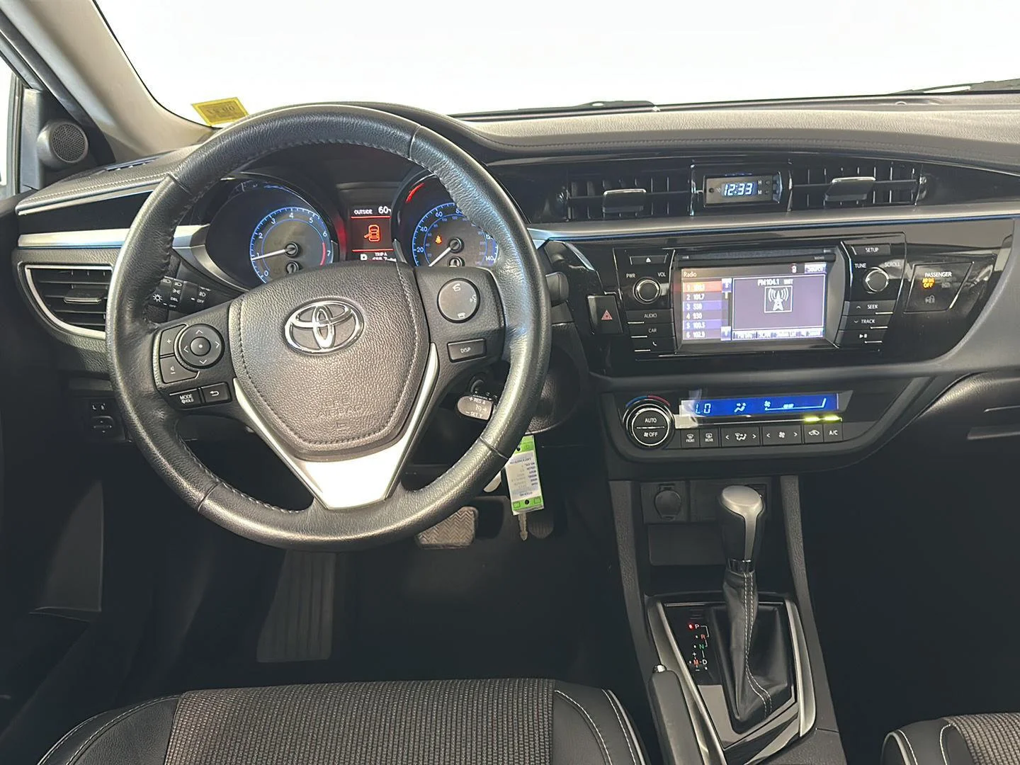 Used 2015 Classic Silver Metallic Toyota S Plus image 19