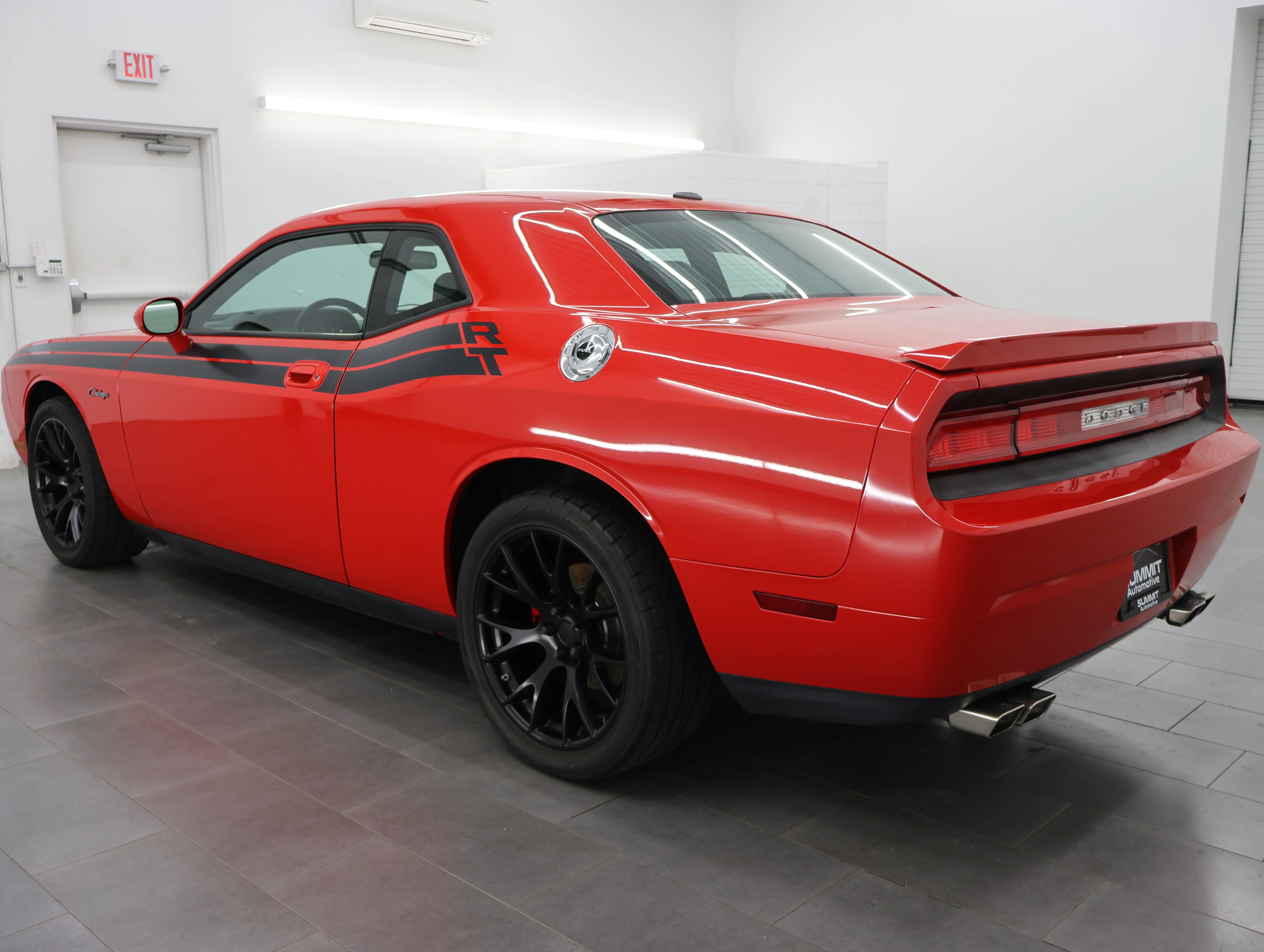 Used 2010 Torred Dodge R/T image 6