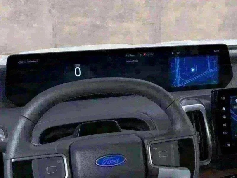New 2025 Star White Ford Platinum image 98