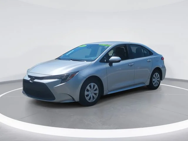 Used 2022 Silver Toyota L image 1