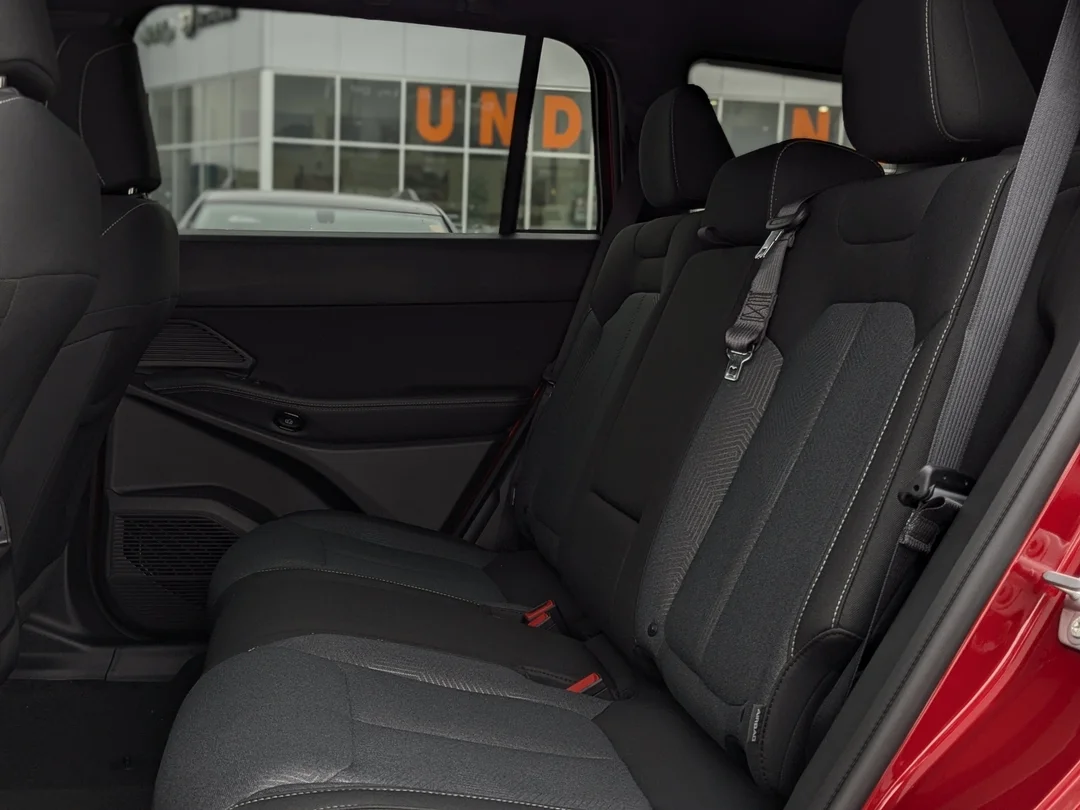 New 2026 Red Jeep Laredo - - 4x4 - 1.6L Turbo Hybrid - 12.3 Uconnect 5 Display - Selec-Terrain System & More! image 28