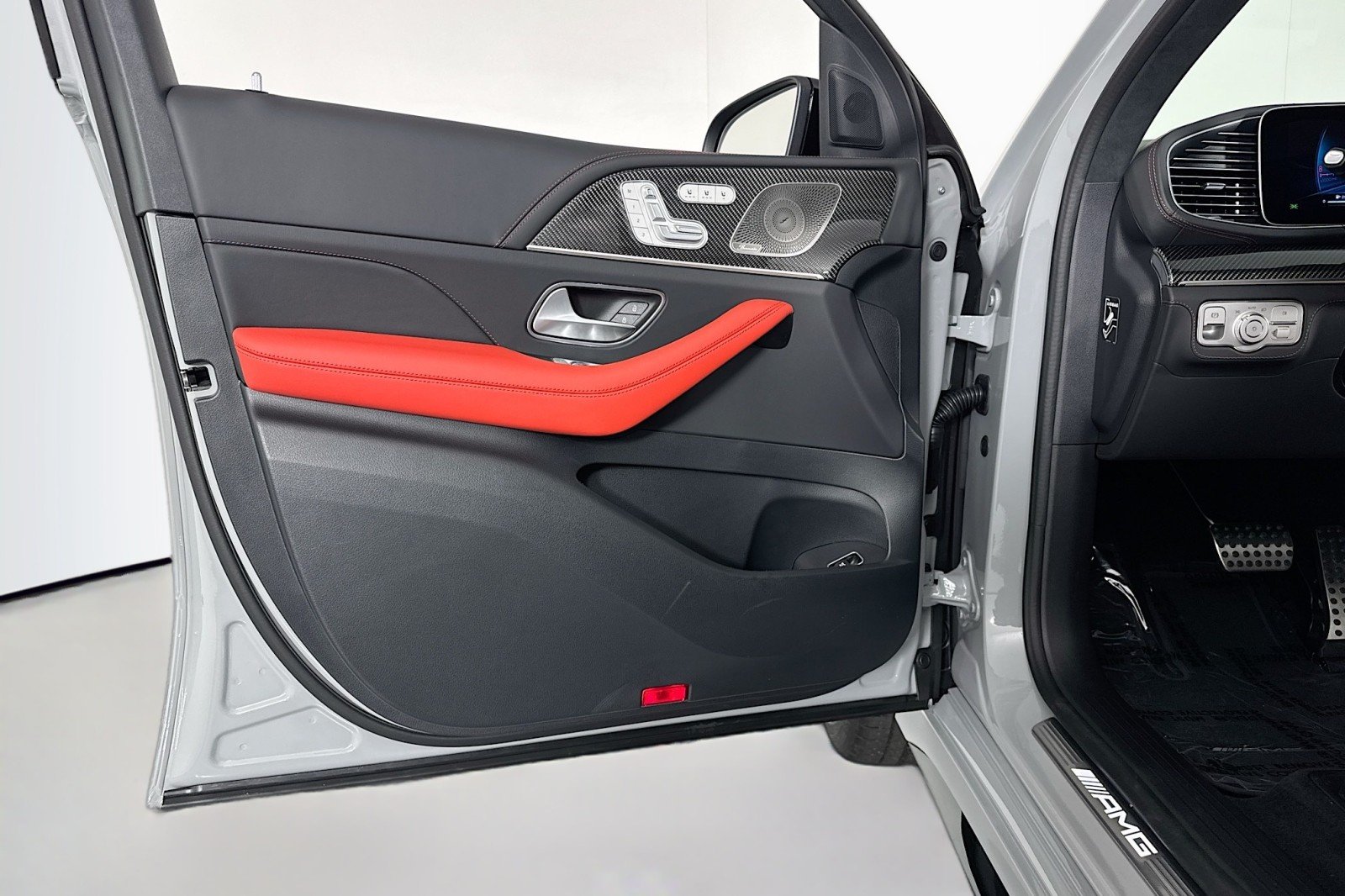 New 2026 MANUFAKTUR Alpine Grey Mercedes-Benz AMG® GLE 63 S 4MATIC+ Coupe image 20