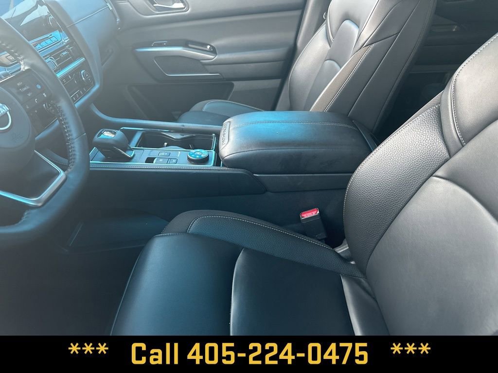 Used 2025  Nissan SL image 39