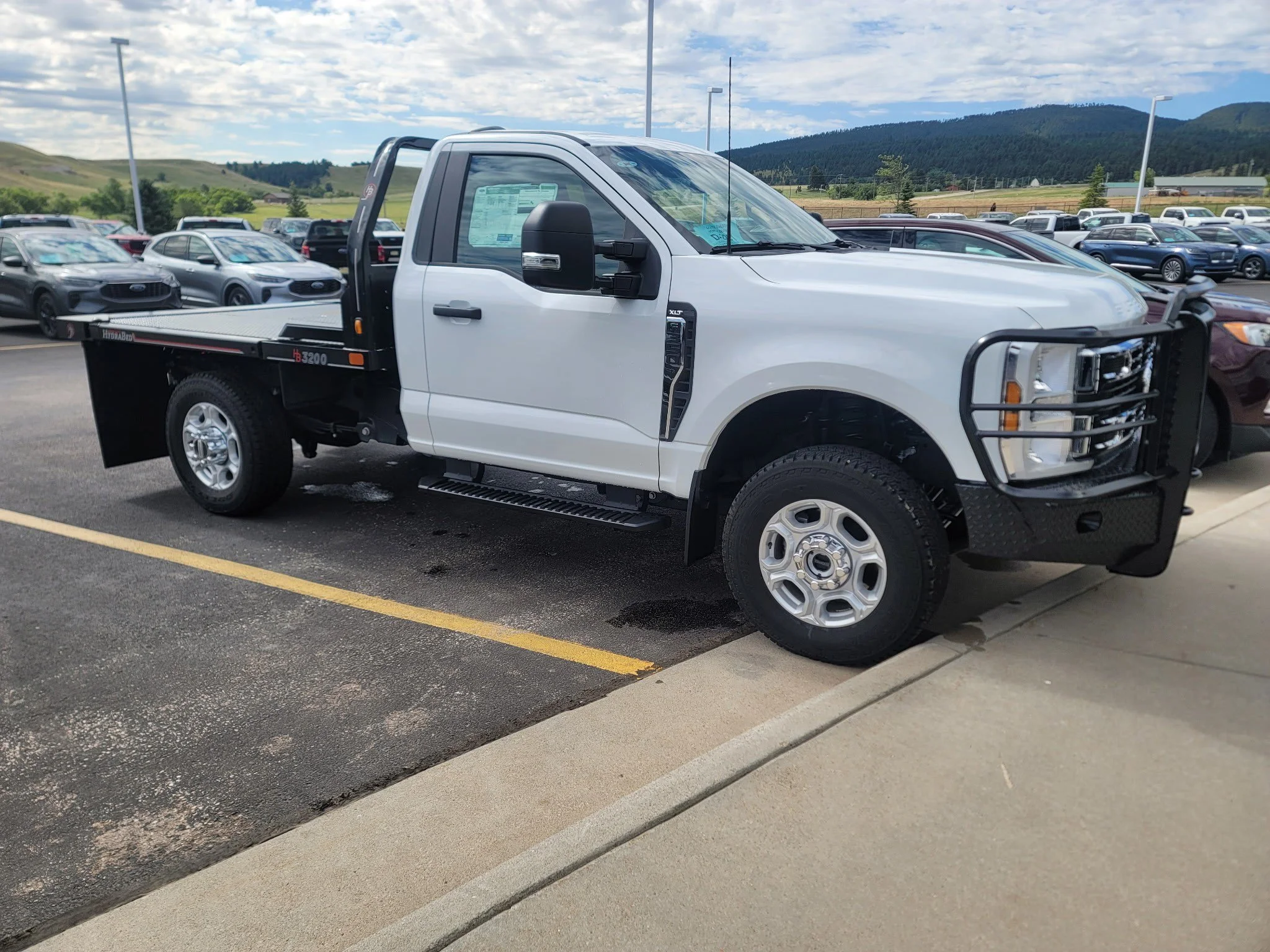 2026 Ford F-350 Super Duty XLT - Photo 7