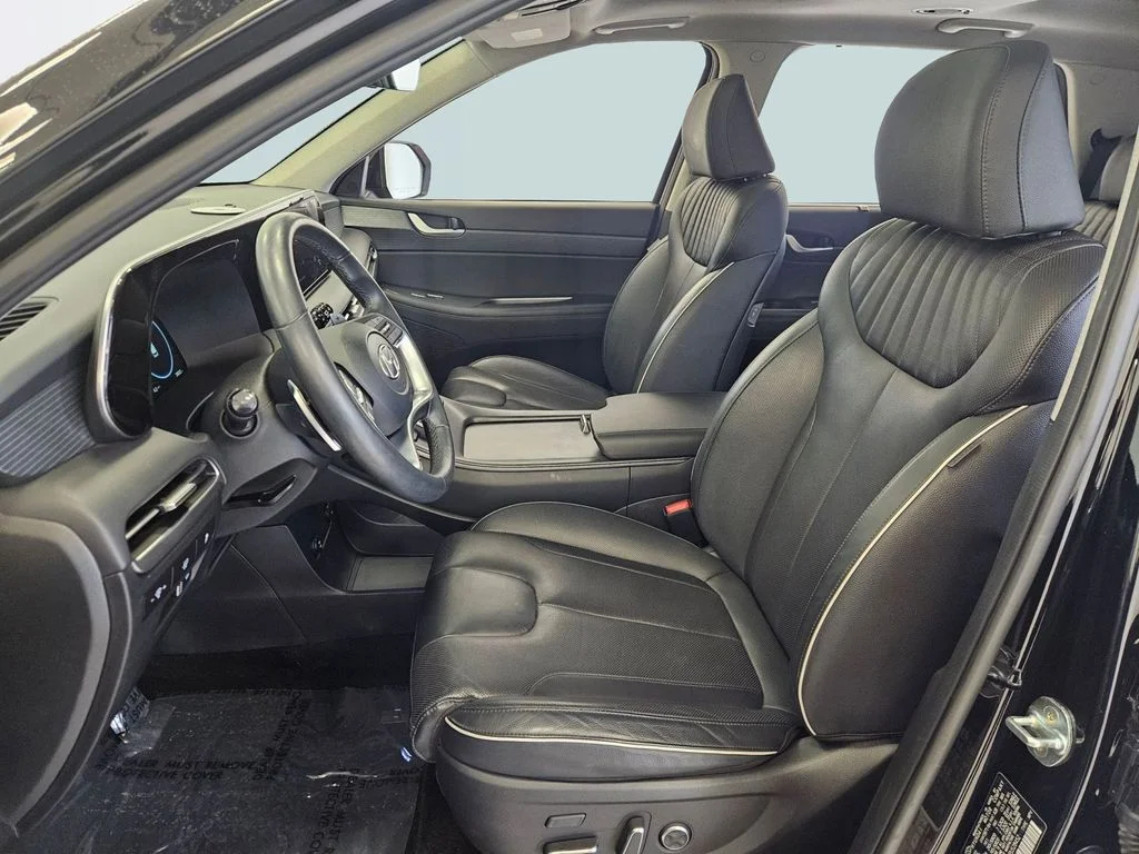 Used 2023 Abyss Black Pearl Hyundai Limited image 22