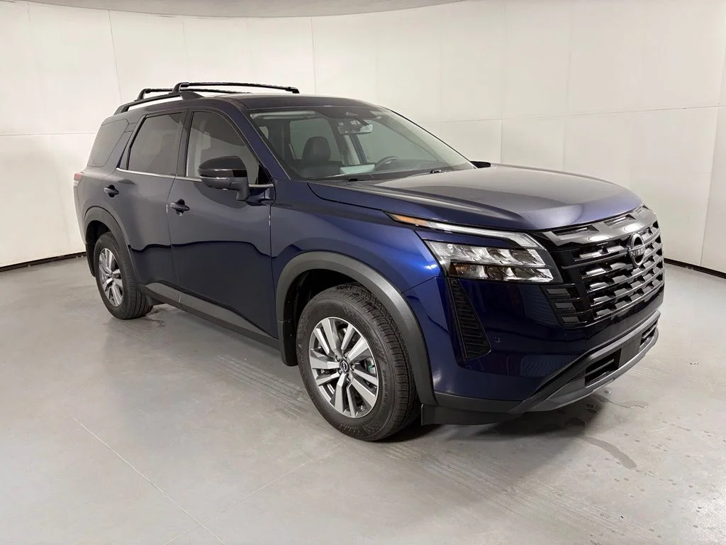 New 2026 Deep Ocean Blue Pearl Nissan SL image 2