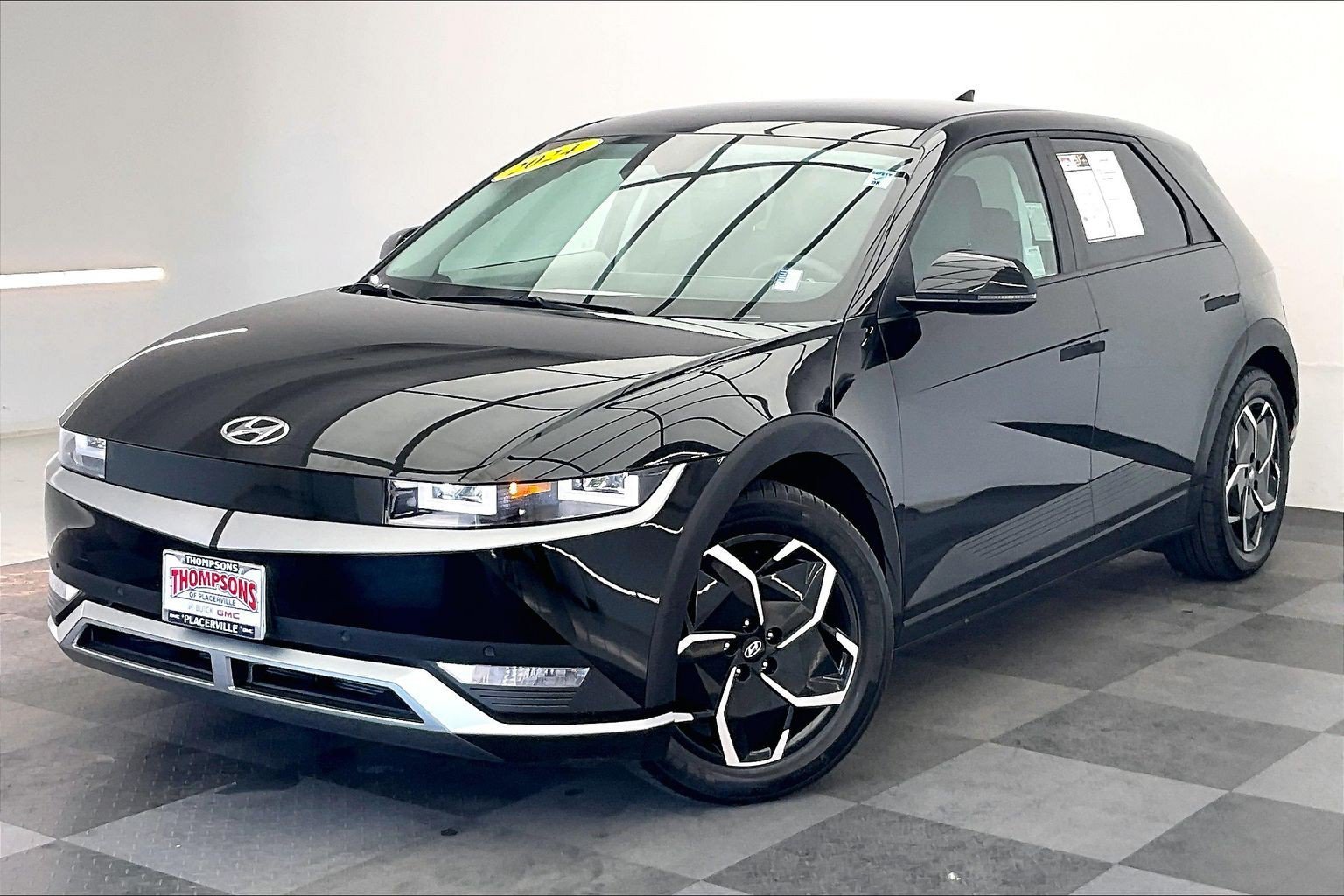 Used 2024 Abyss Black Hyundai SEL image 12