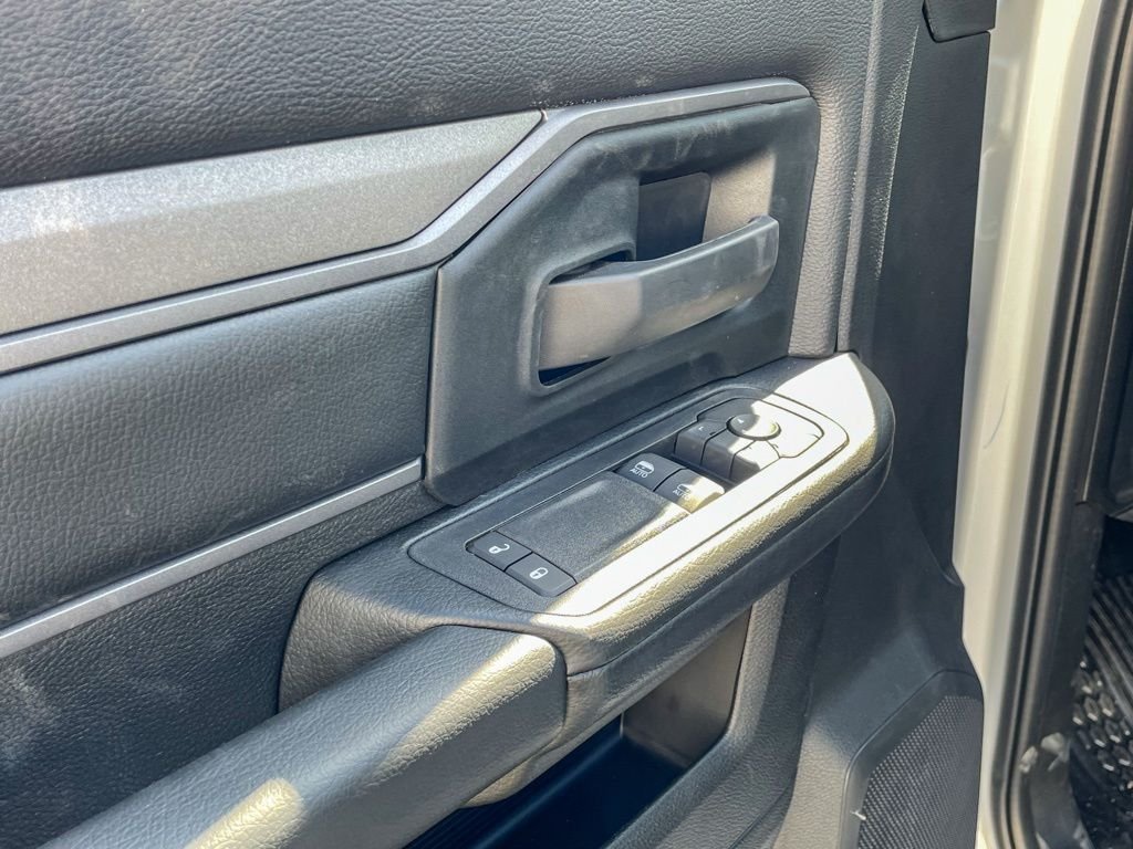 2025 RAM 3500 Chassis Tradesman - Photo 14
