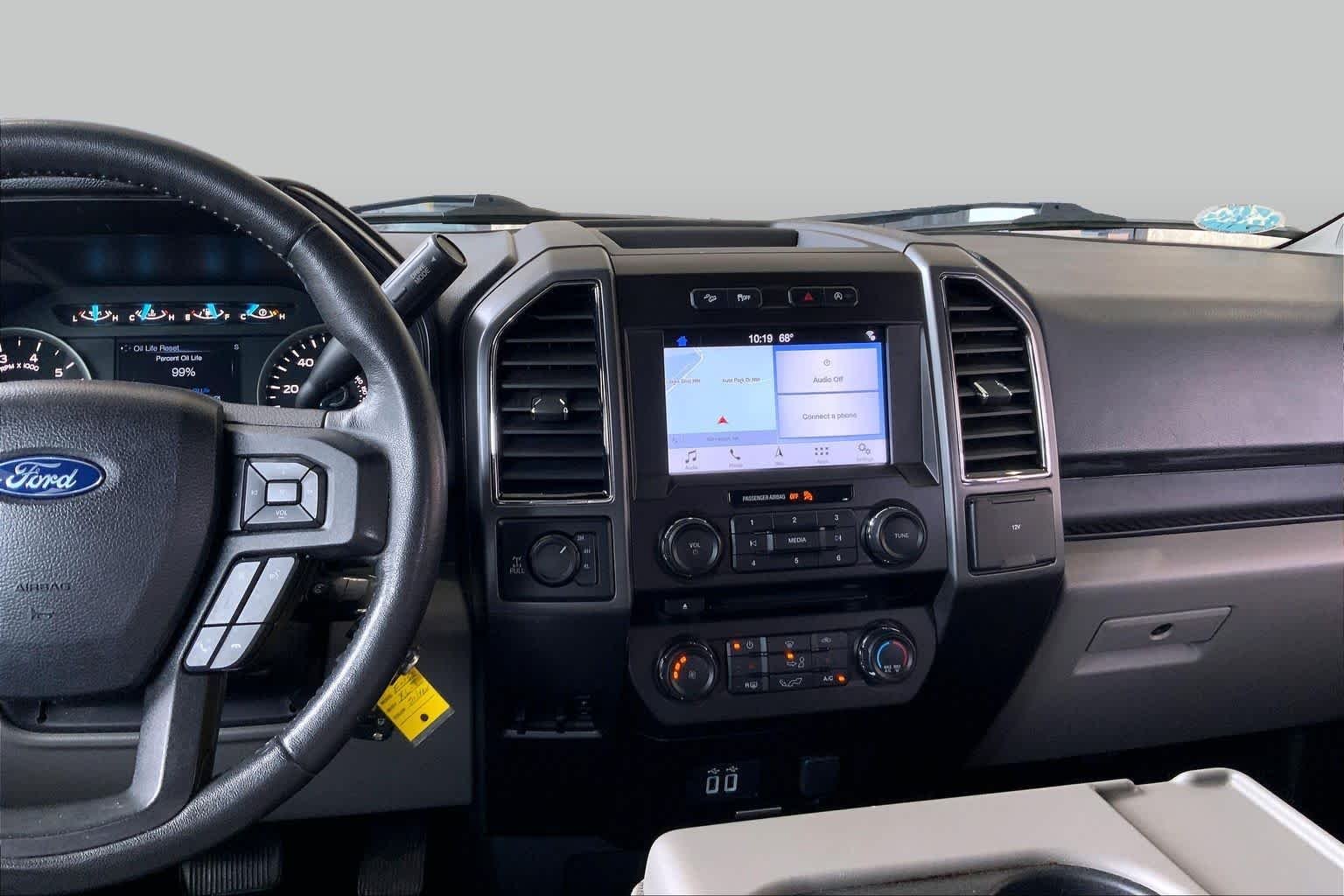 Used 2018 Ingot Silver Ford XLT image 7