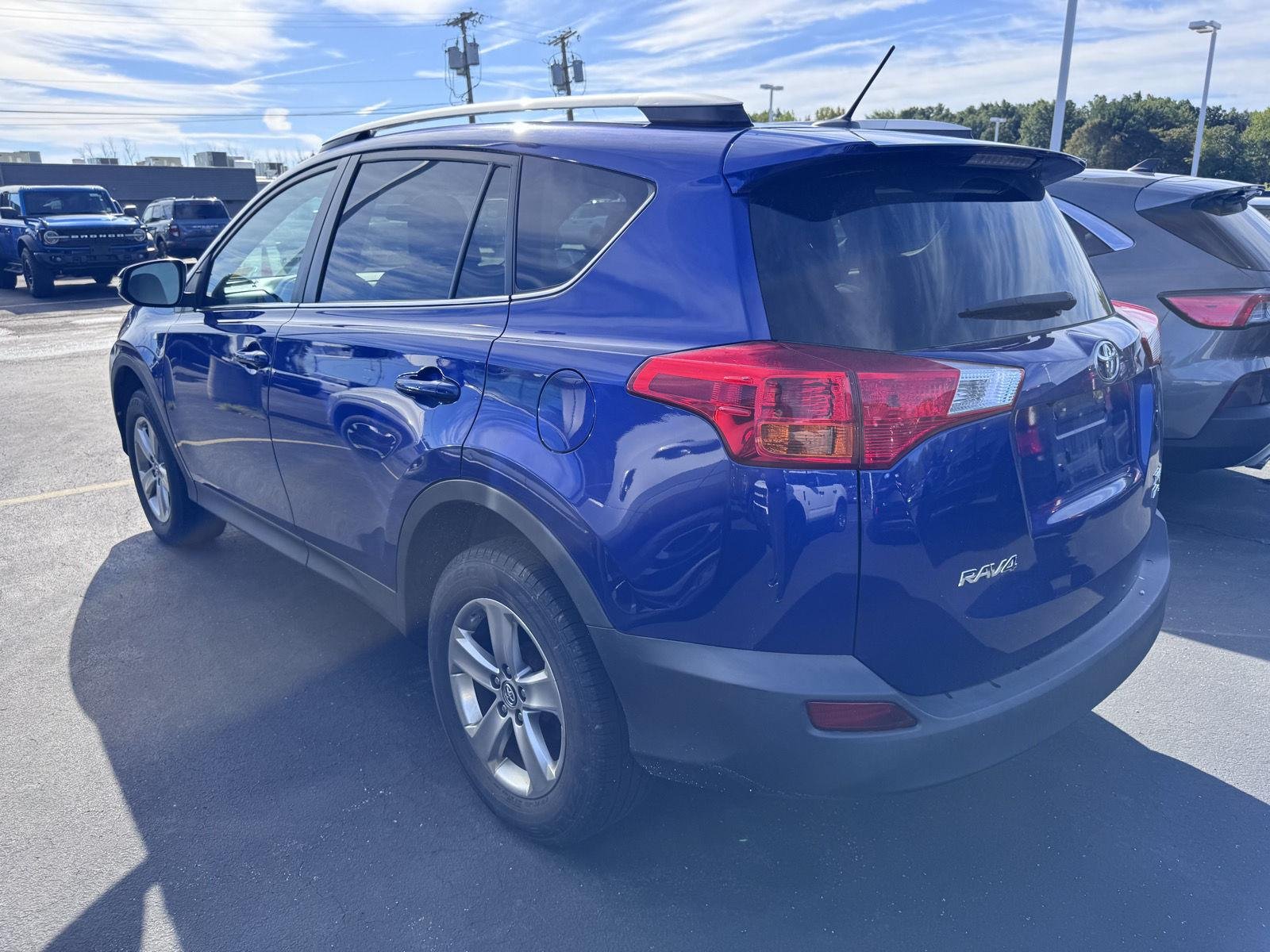 Used 2015 Blue Crush Metallic Toyota XLE image 4