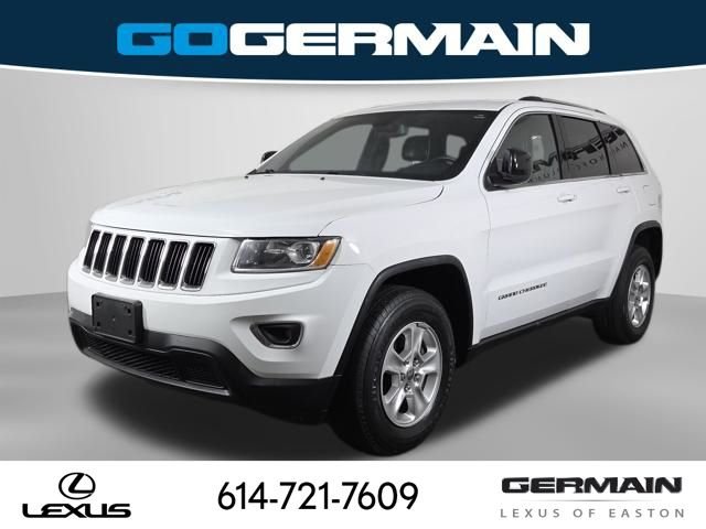 Used 2016 White Jeep Laredo image 1