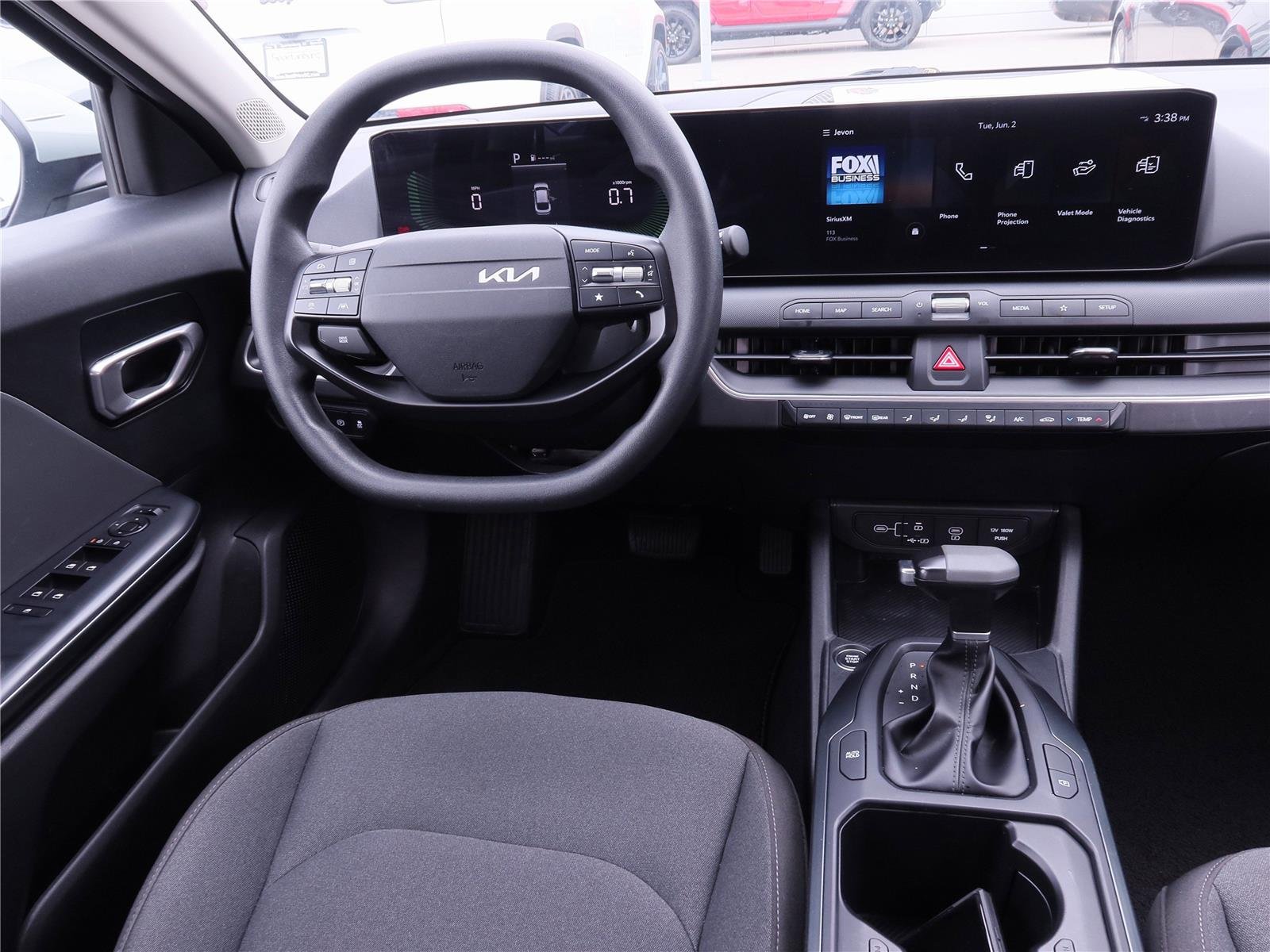 Used 2025 Morning Haze Kia LXS image 9