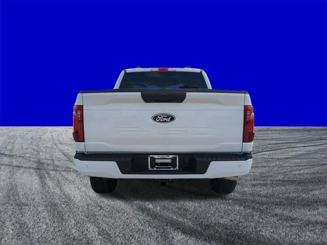 New 2026 White Ford XLT image 5