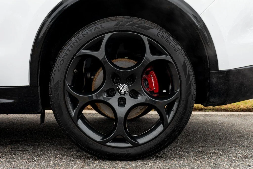 2024 Alfa Romeo Stelvio Veloce - Photo 11
