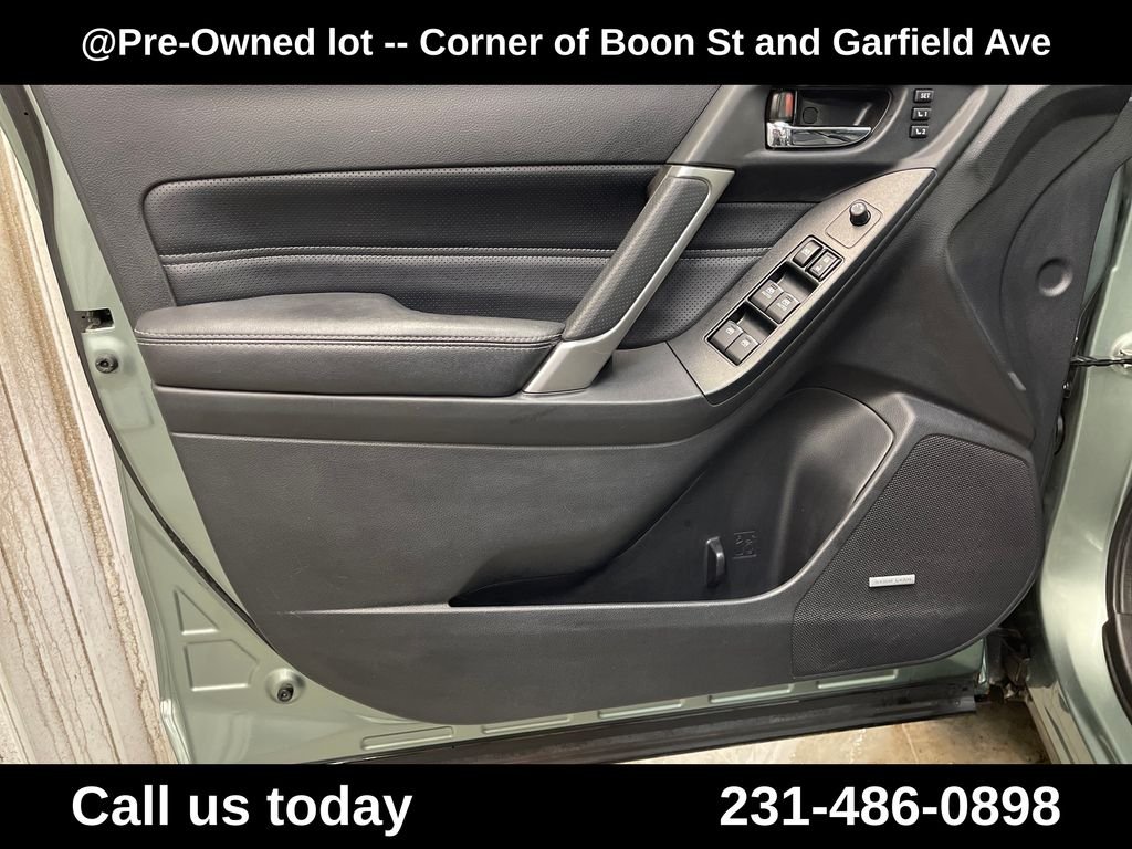 Used 2017 Green Subaru 2.5i Touring image 16