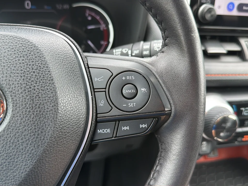 Used 2024 White Toyota Adventure image 17
