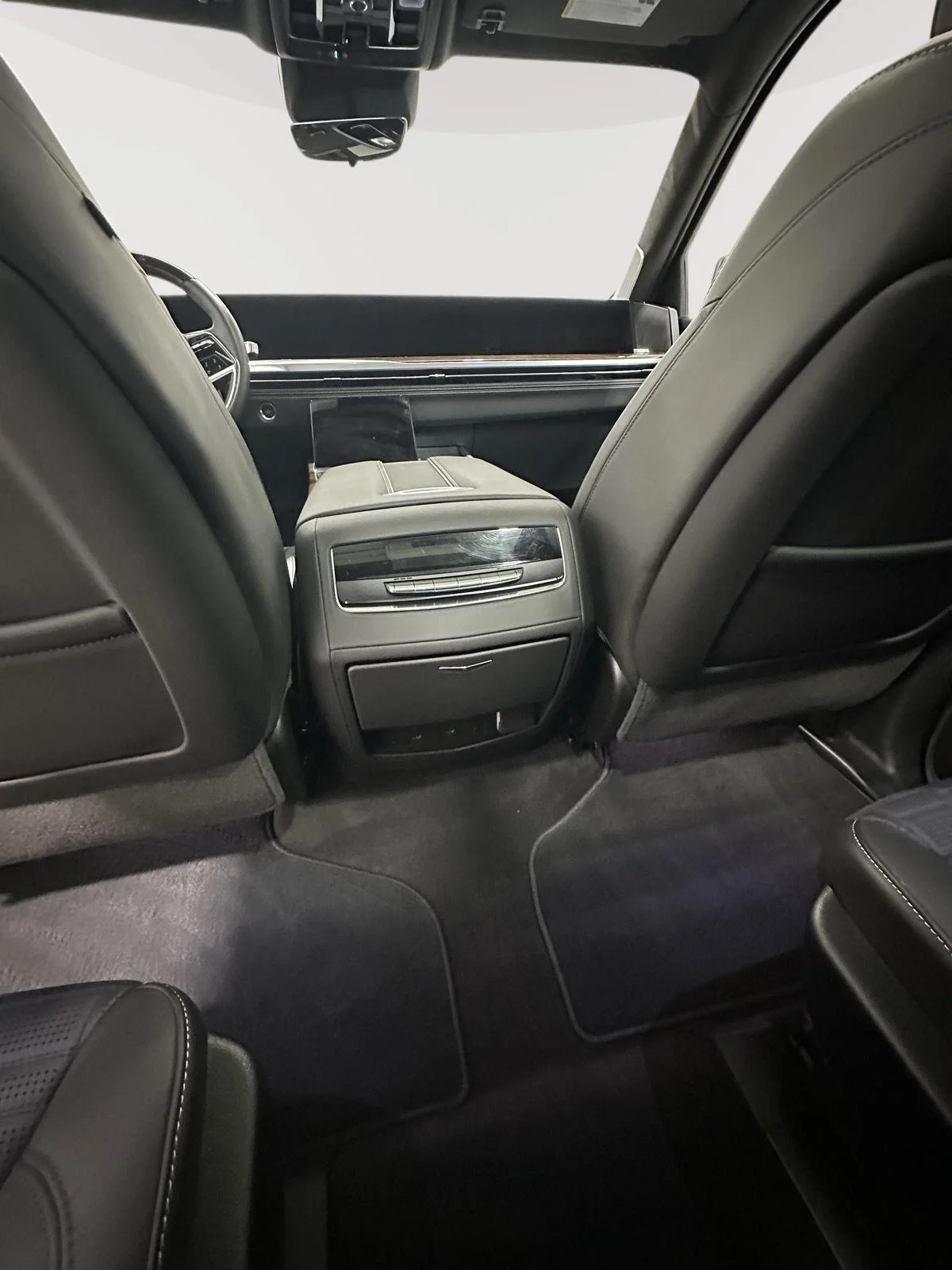 Used 2025 Crystal White Tricoat Cadillac Sport Platinum image 19
