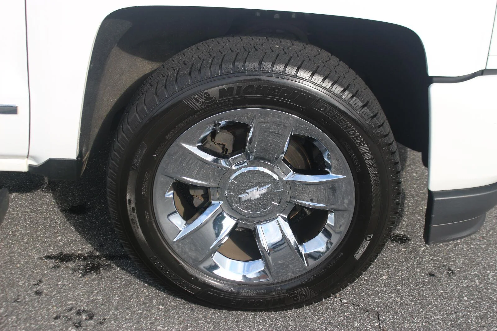 Used 2017 SUMMIT WHITE Chevrolet LTZ image 36