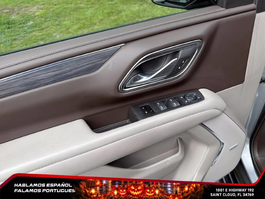 Used 2024 Sterling Metallic GMC SLT image 13