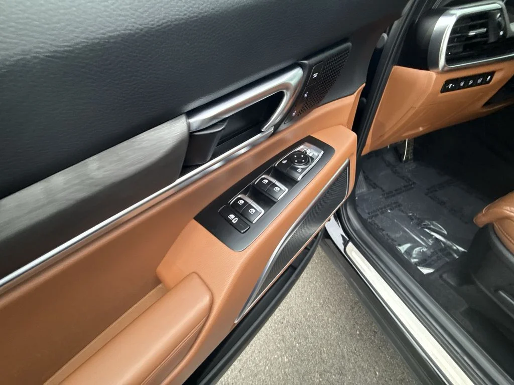 Used 2025 Black Kia SX-Prestige X-Line image 15