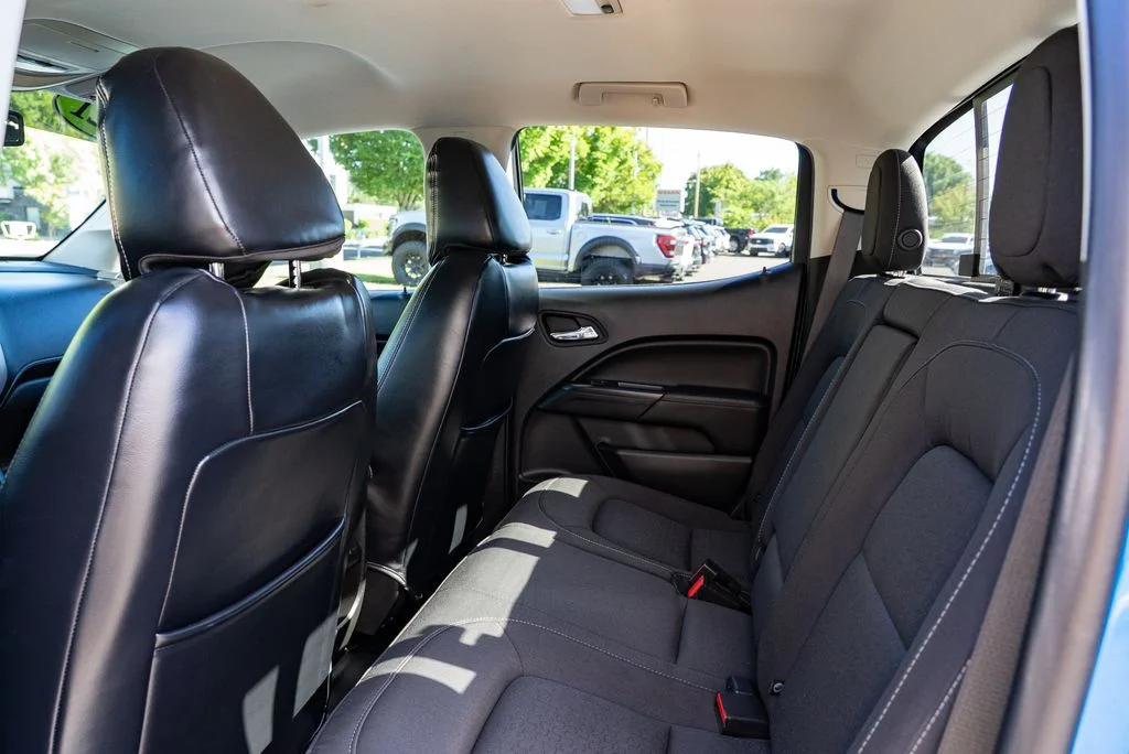 Used 2021 Blue GMC Elevation image 25