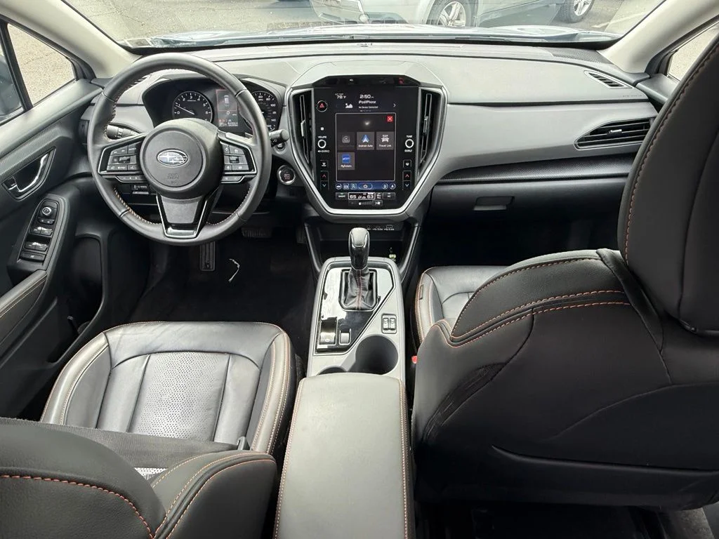 Used 2024 Ice Silver Metallic Subaru Limited image 24