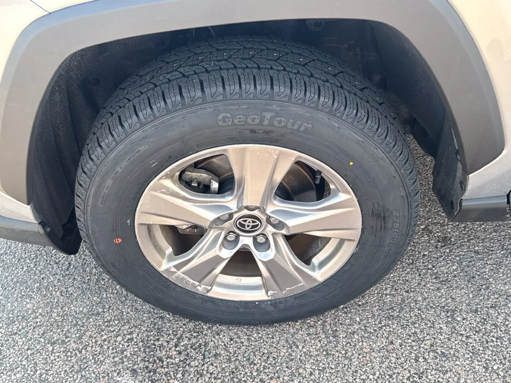 Used 2025 Silver Toyota XLE image 40