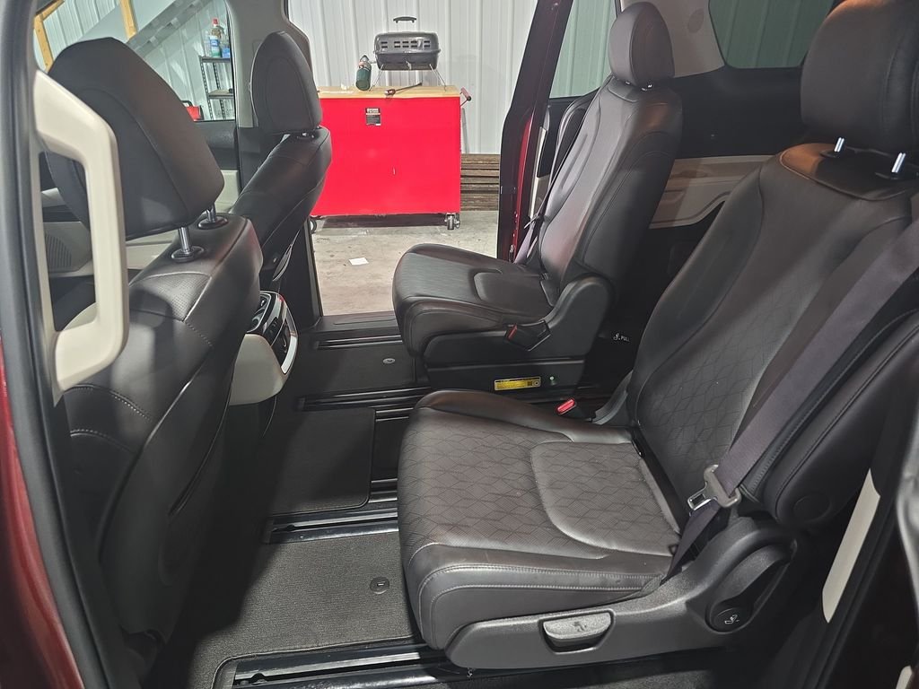 Used 2024 Red Kia EX image 16