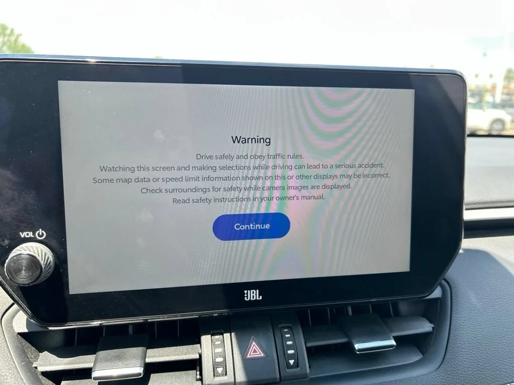Used 2023 White Toyota XLE Premium image 9