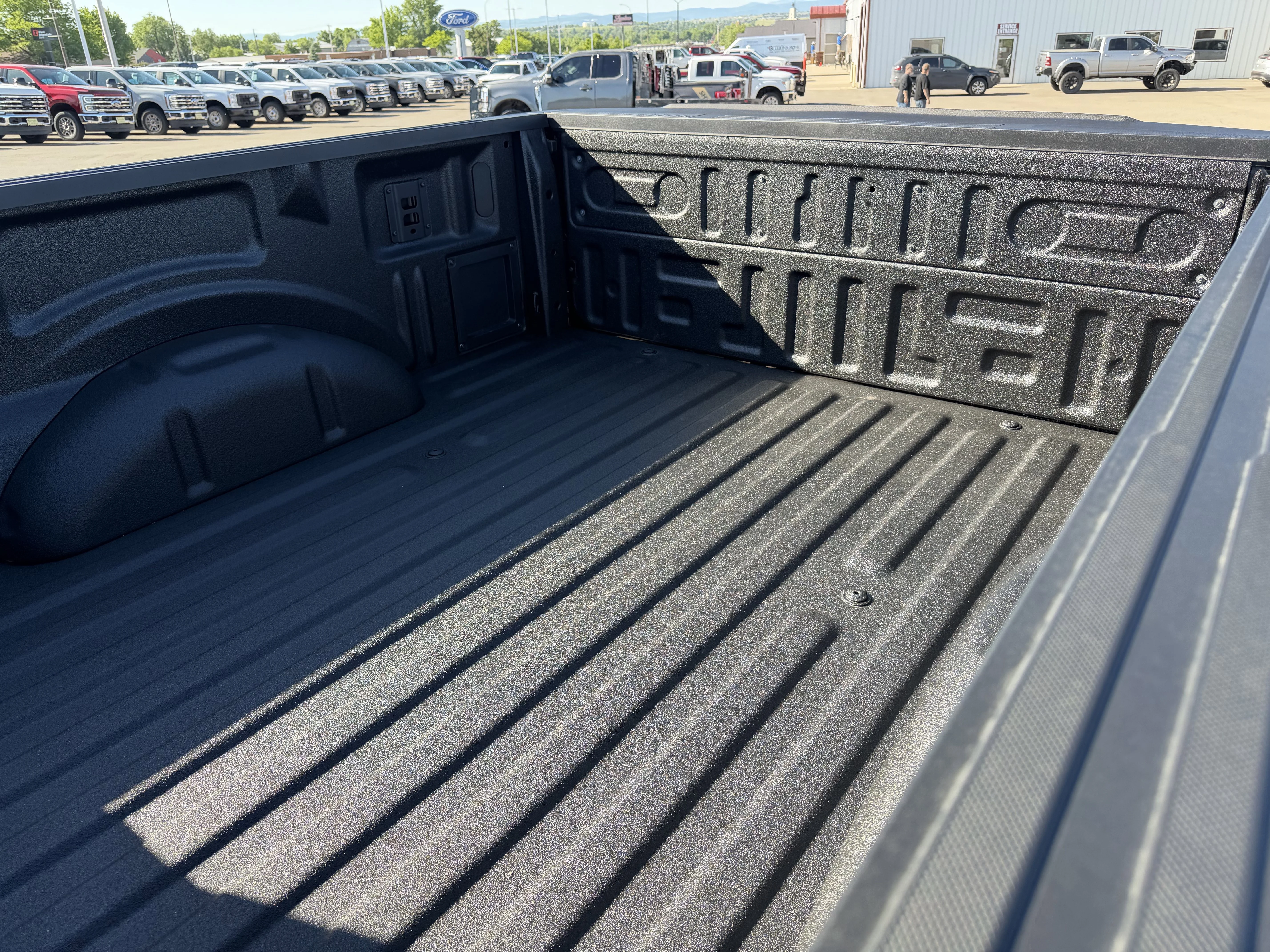 New 2026 Agate Black Metallic Ford XLT image 6