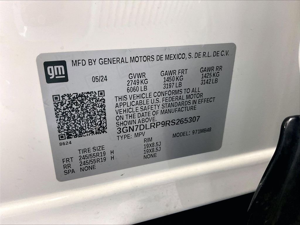 Used 2024 White Chevrolet LT image 36